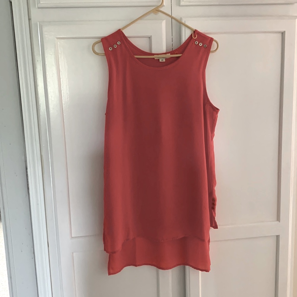 Woman’s top size S/M‎
